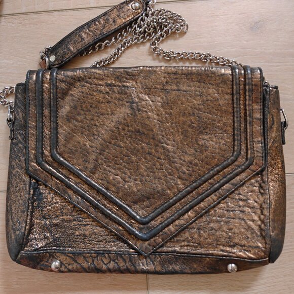 Posse Metallic Gold Shimmer Leather Distressed Bag - Picture 2 of 6